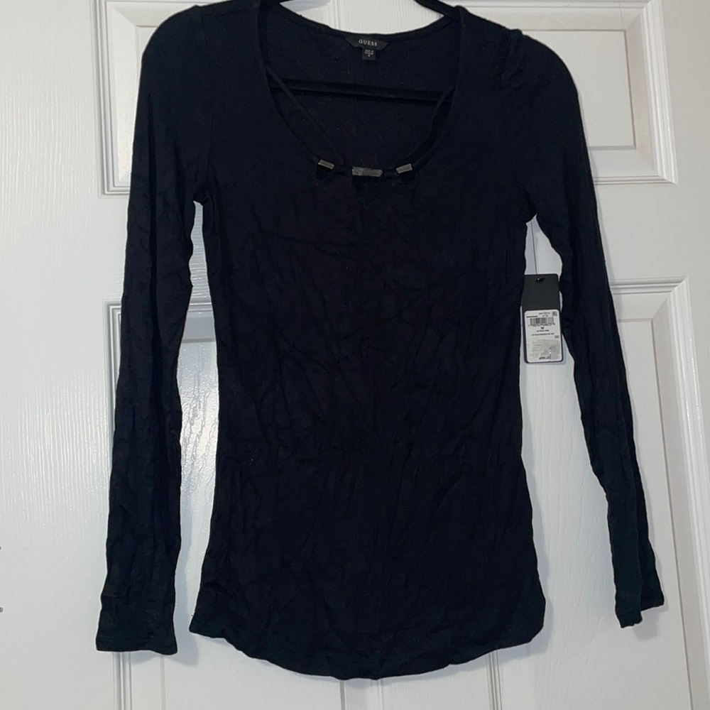 Brand new Guess top